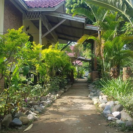 Vang Vieng Ruby'S Homestay Exterior foto